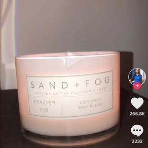 Meet your Posher, Joelle